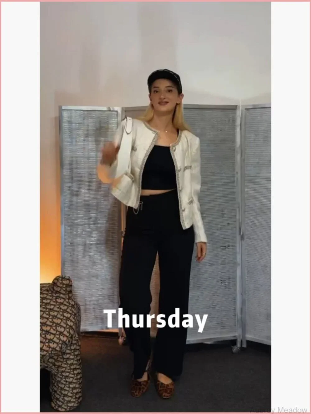 Cropped Tweed Blazer Jacket Long Sleeve with Pockets Crewneck Collarless Open